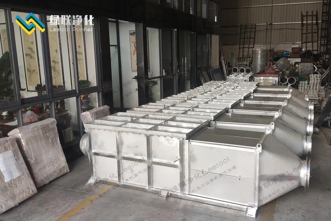 脫硝設(shè)備準(zhǔn)備發(fā)貨 脫硝設(shè)備準(zhǔn)備發(fā)貨